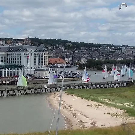 Résidence L'estacade - Maeva - 2 Personnes Vue Avec Loggia - Confort Mae-3681 Deauville